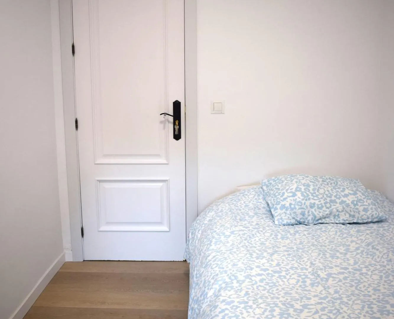 Habitacion Buena, Bonita Y Barata Malaga Homestay